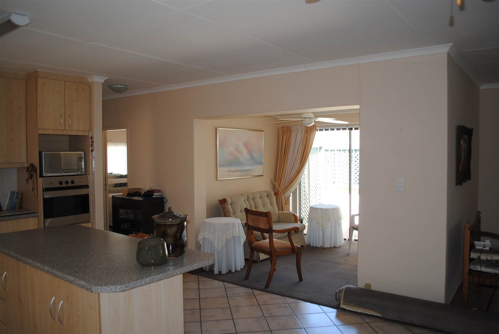 2 Bed House in Middedorp photo number 6
