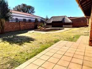 6 Bed House in Geluksdal