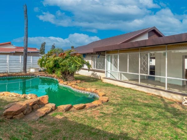 3 Bedroom House 3 Bedroom House