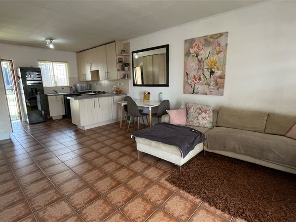 2 Bedroom Apartment 2 Bedroom Apartment