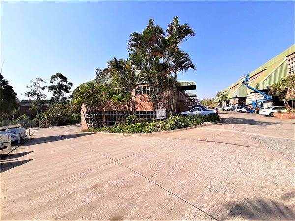 408  m² Industrial space in Pinetown Central