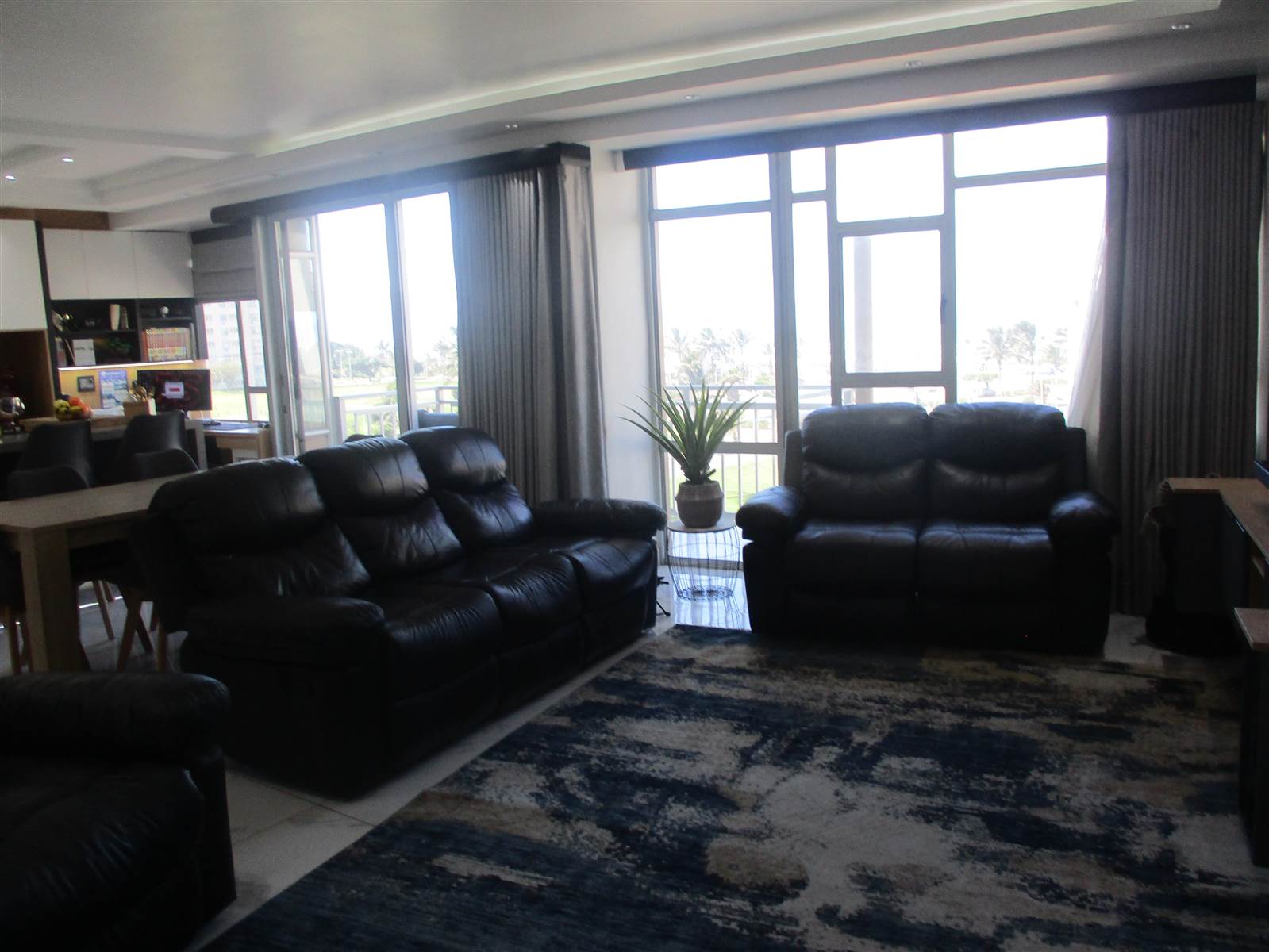 3 Bed Flat in Beachfront photo number 30