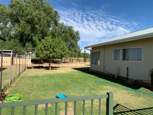 2 Bed House in Quaggafontein