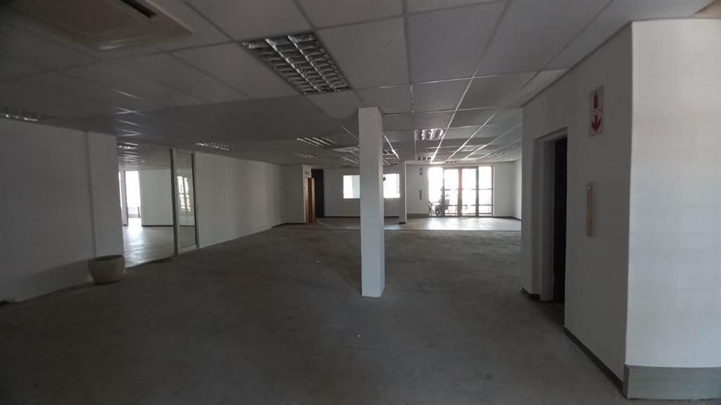 427  m² Commercial space in Faerie Glen photo number 14