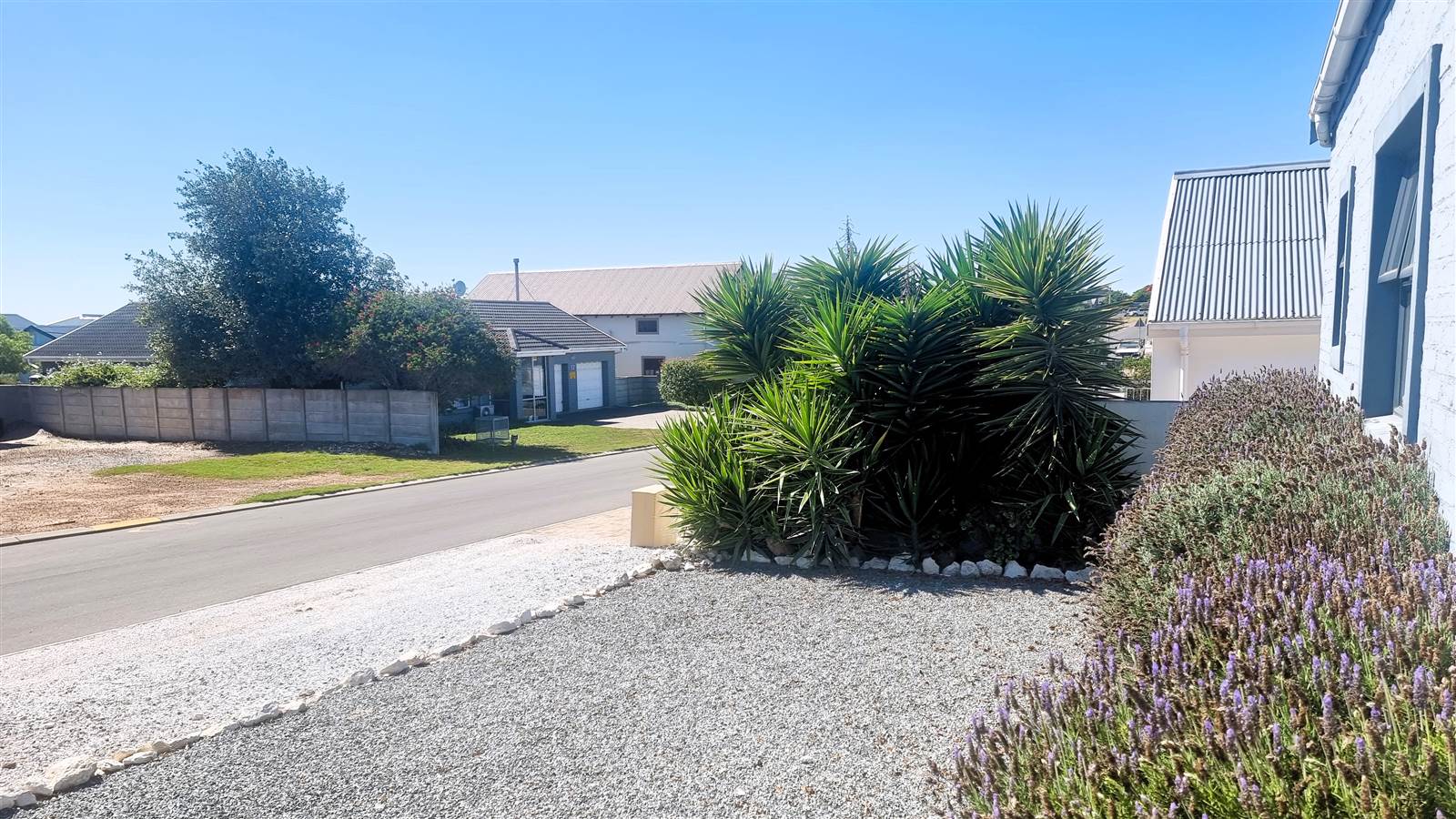 3 Bed House in Yzerfontein photo number 18