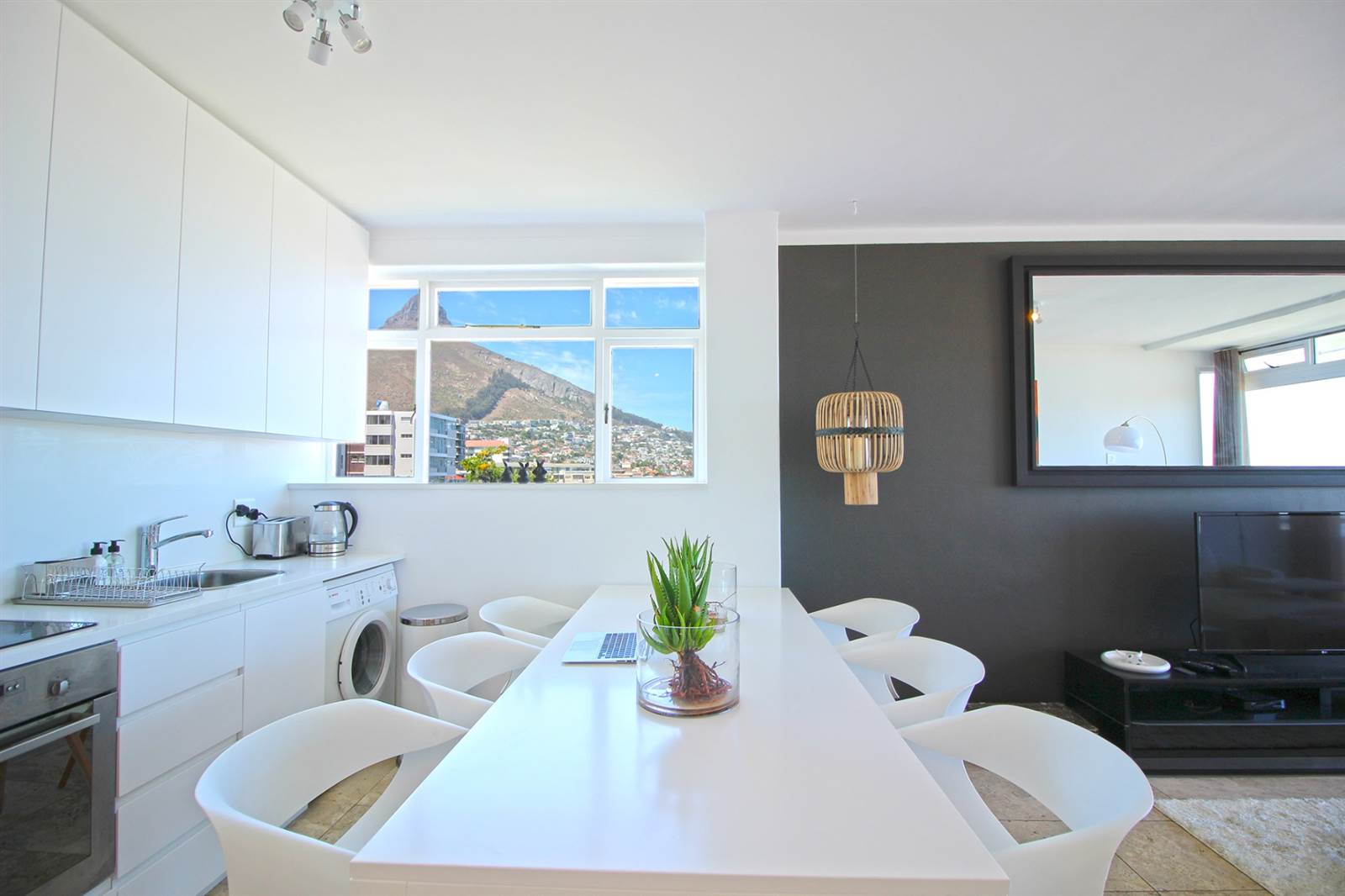 1 Bed Apartment in Sea Point photo number 9