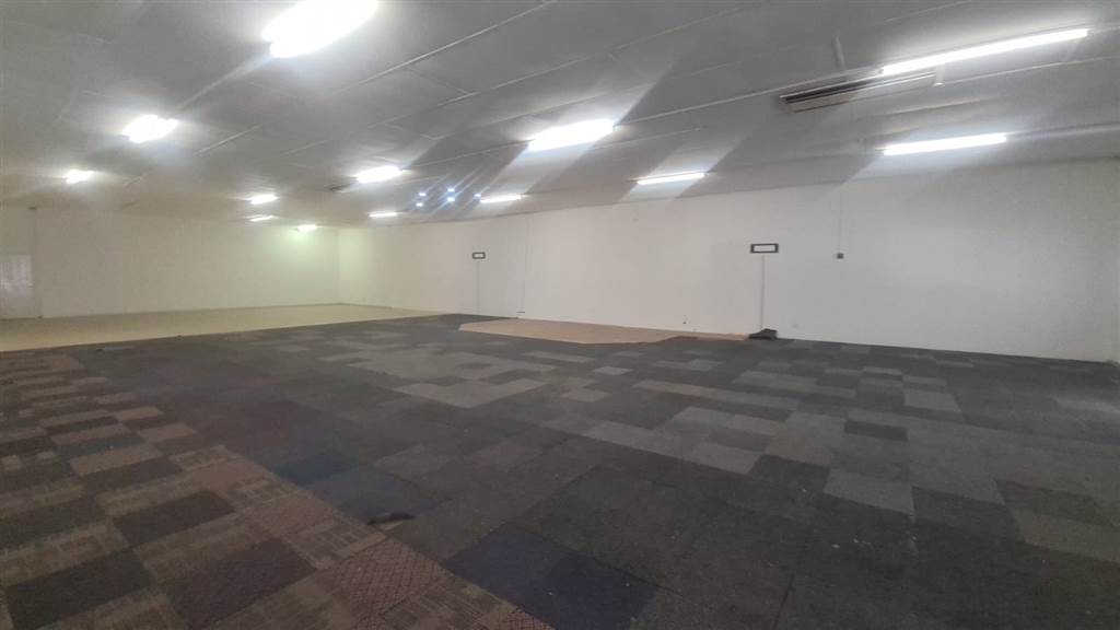 576  m² Commercial space in Pretoria Central photo number 4