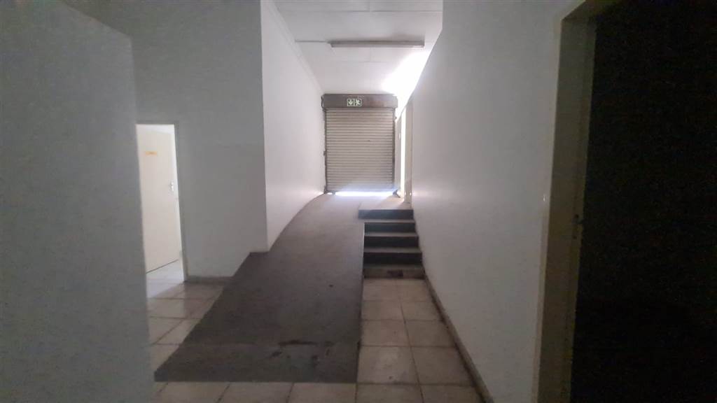 576  m² Commercial space in Pretoria Central photo number 11