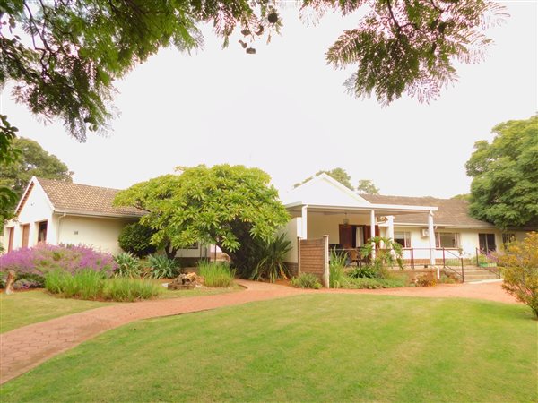 4 Bedroom House 4 Bedroom House