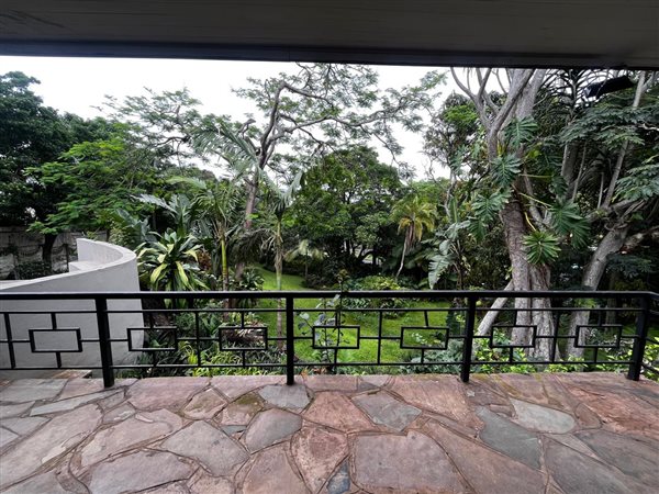 4 Bedroom House 4 Bedroom House