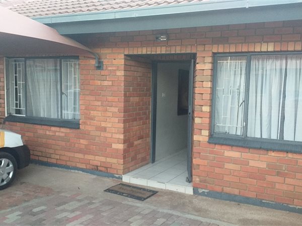 2 Bed Townhouse in Annadale