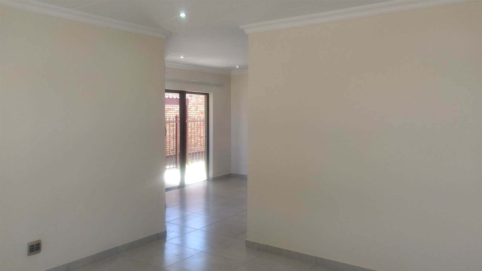 3 Bed House in Mandela View photo number 5