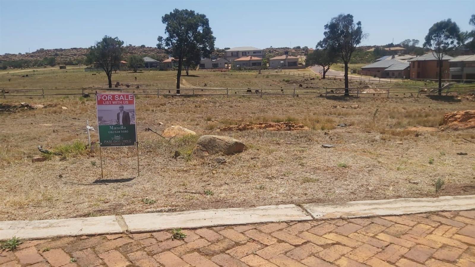 660 m² Land available in Kungwini Country Estate photo number 1