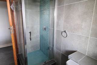 1 Bed Apartment in Linksfield Ridge photo number 9