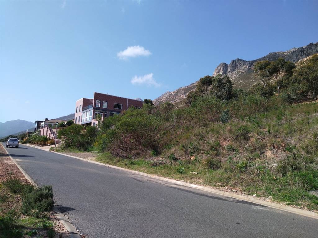 777 m² Land available in Mountainside photo number 7