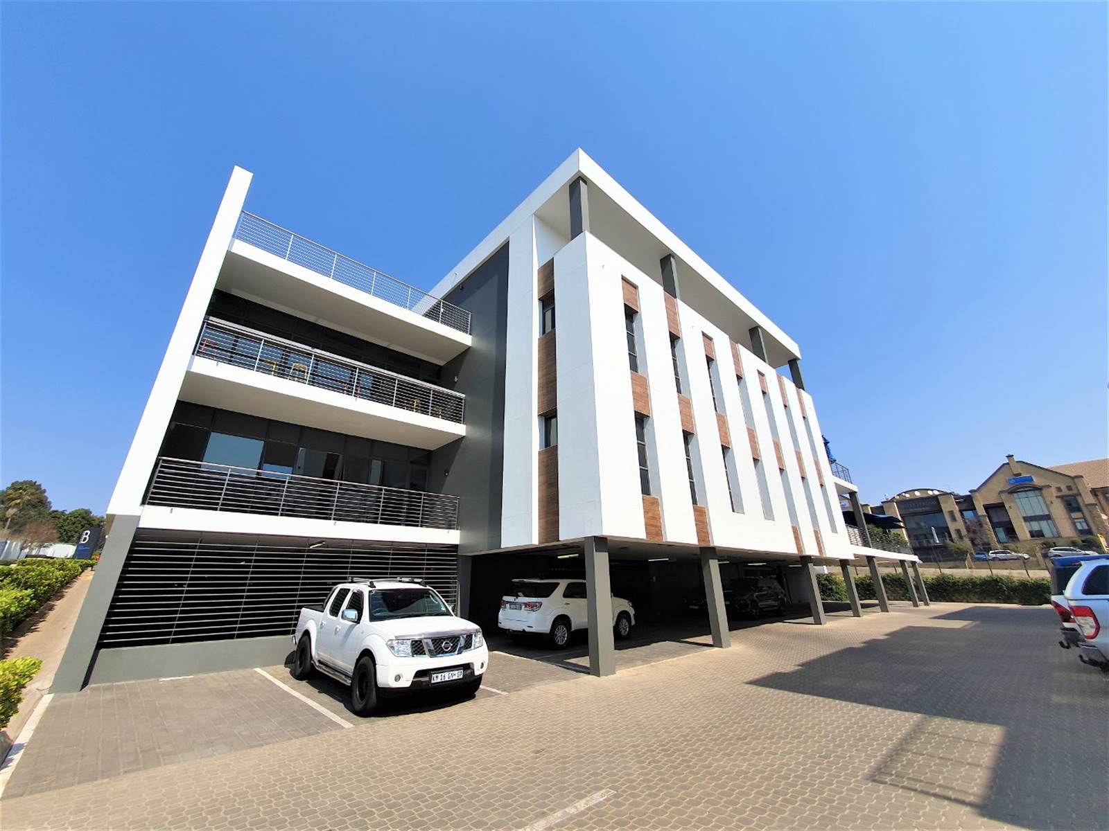 2500  m² Office Space in Bryanston photo number 3