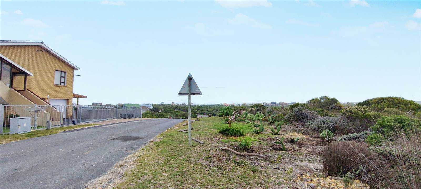 625 m² Land available in Franskraal photo number 7
