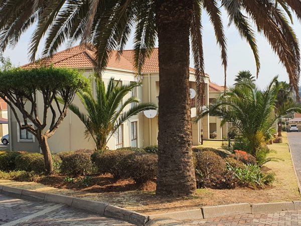 2 Bedroom Townhouse 2 Bedroom Townhouse