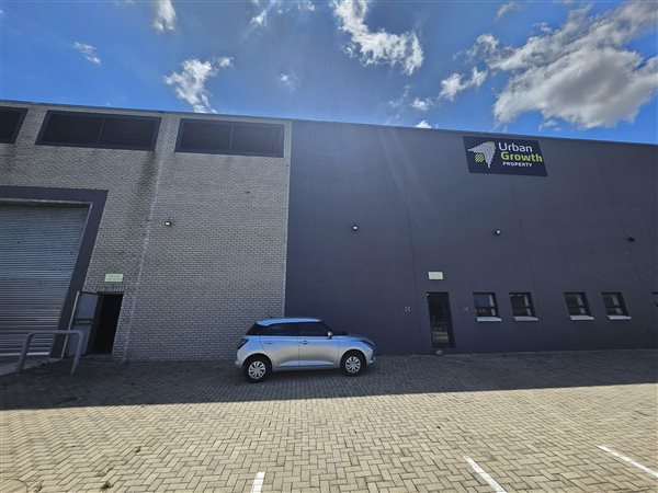 7 727  m² Industrial space