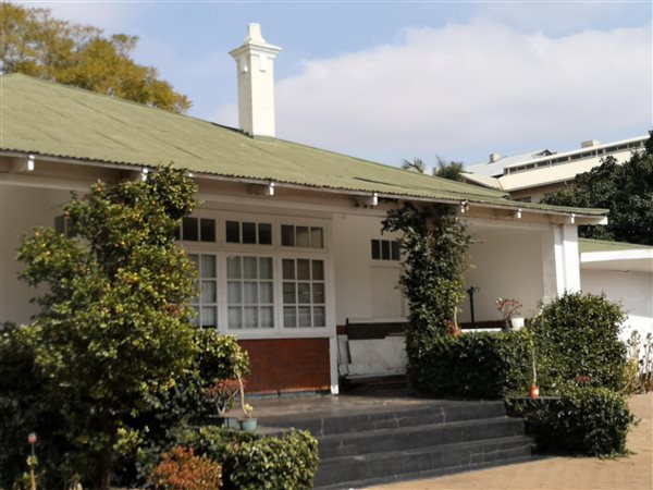 8 Bed House in Hillcrest
