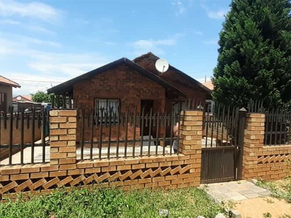 2 Bedroom House 2 Bedroom House