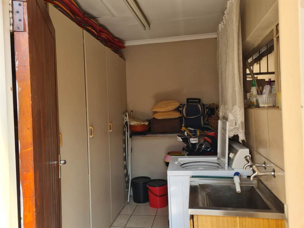 3 Bed House in Wierda Park Ext 2 photo number 10