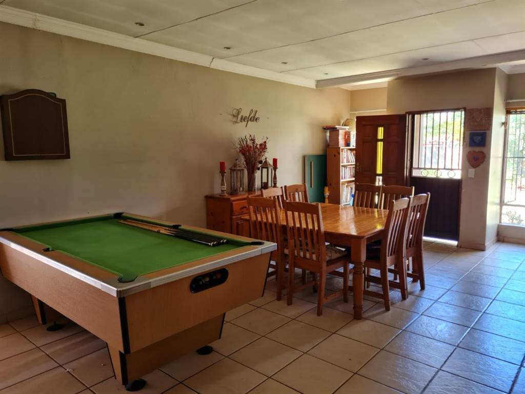3 Bed House in Wierda Park Ext 2 photo number 5