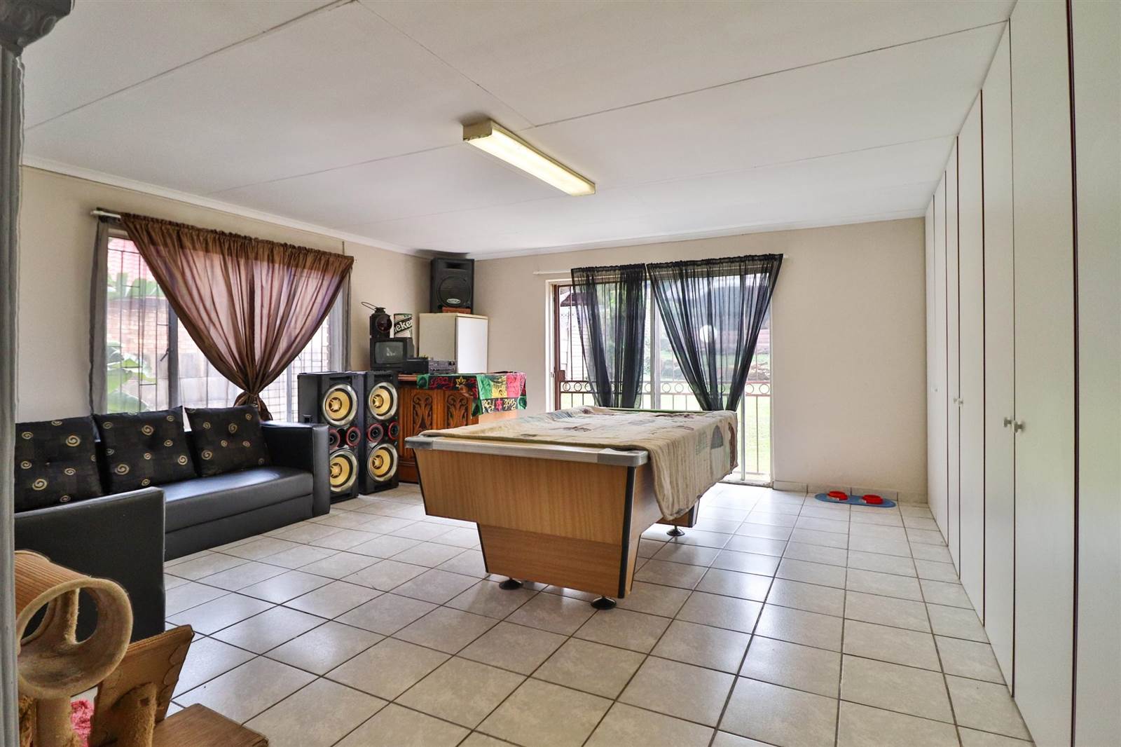 3 Bed House in Suiderberg photo number 8