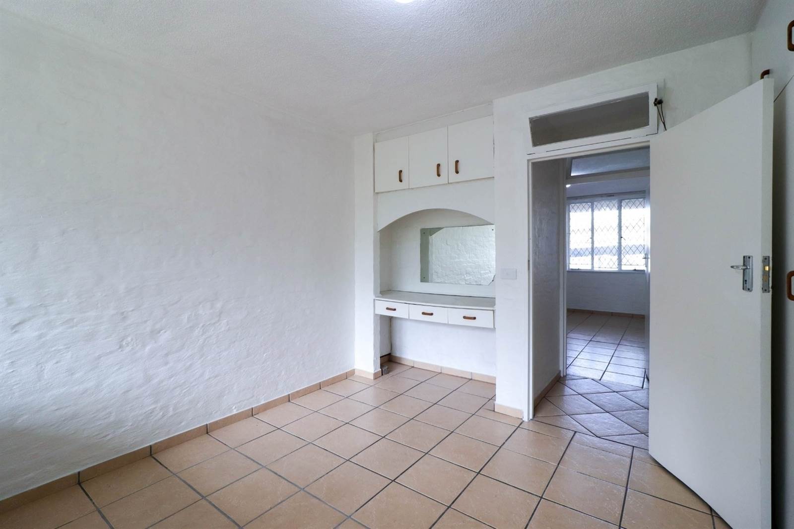 2 Bed Apartment in New Germany photo number 14