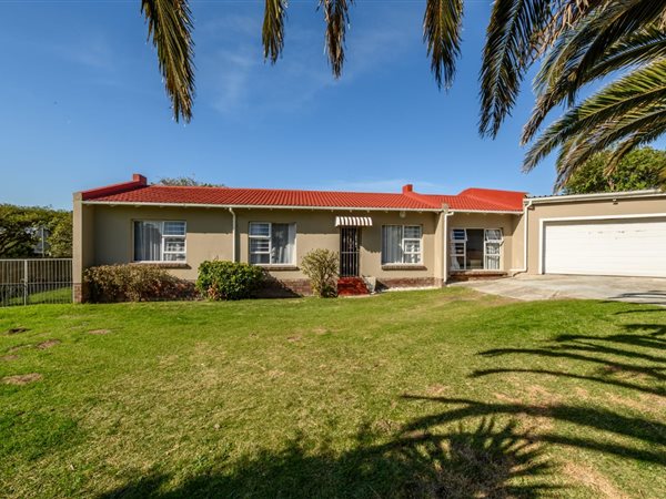 3 Bedroom House 3 Bedroom House