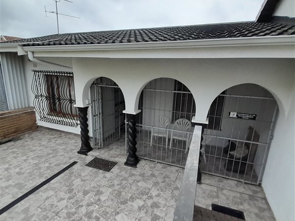 3 Bedroom House 3 Bedroom House