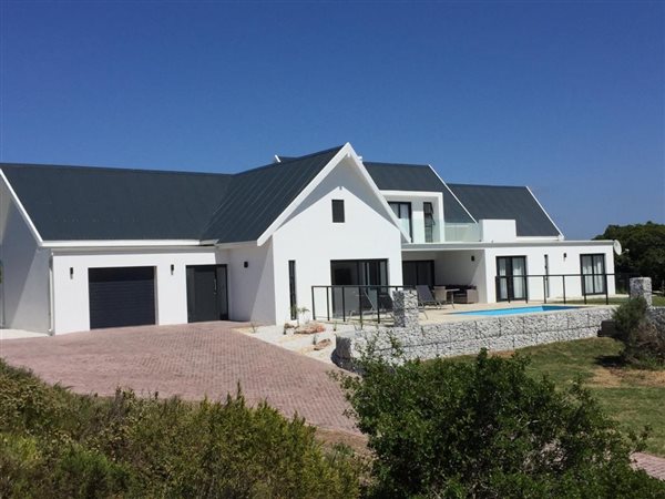 4 Bed House in St Francis Links
