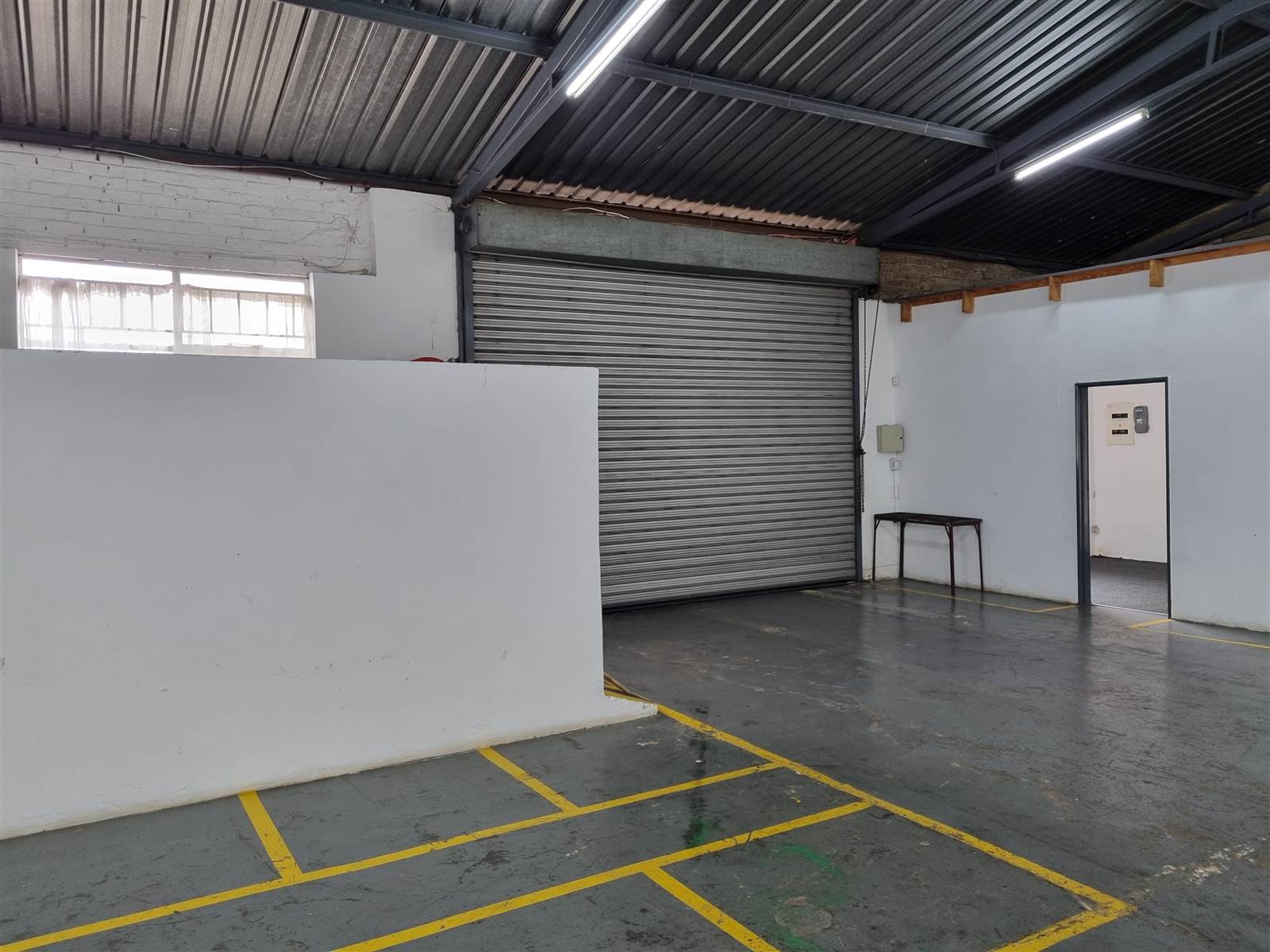 240  m² Commercial space in White River Central photo number 13