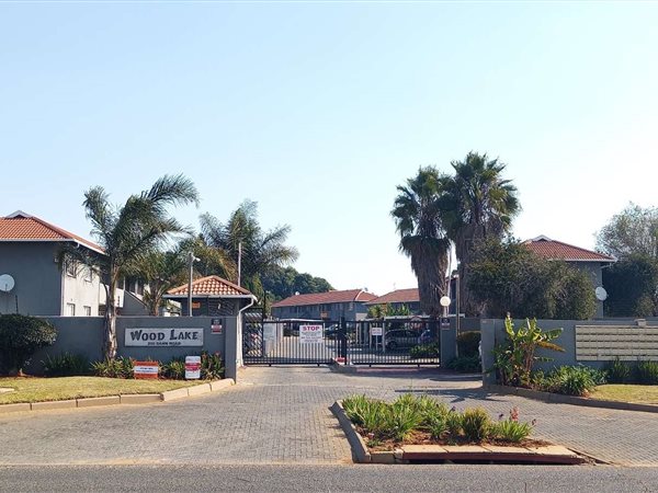 2 Bedroom Townhouse 2 Bedroom Townhouse