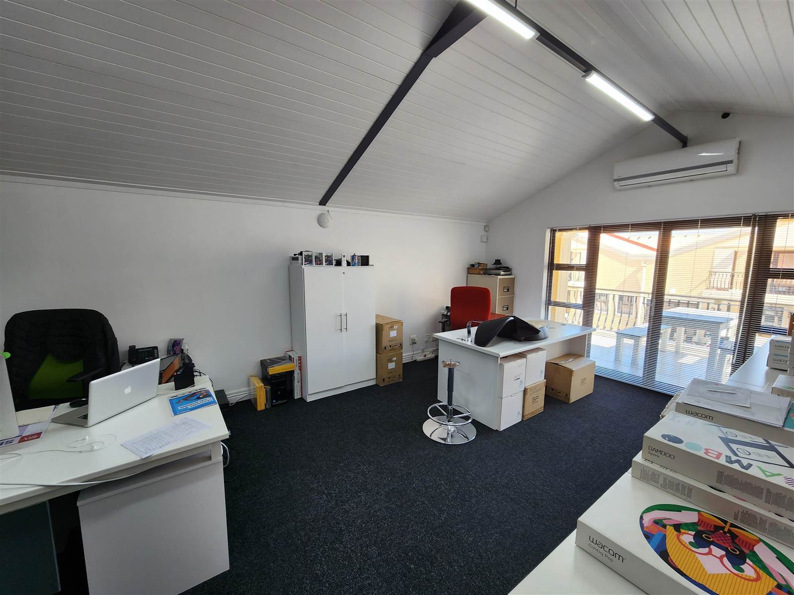 302  m² Commercial space in Montague Gardens photo number 14
