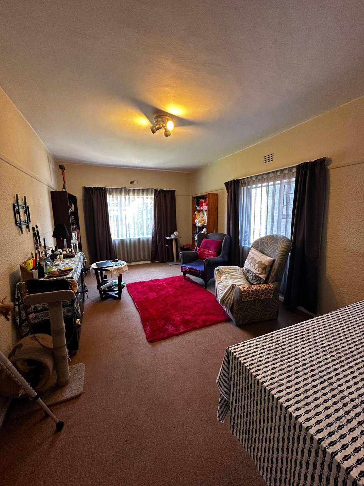 2 Bed Apartment in Milnerton Central photo number 8
