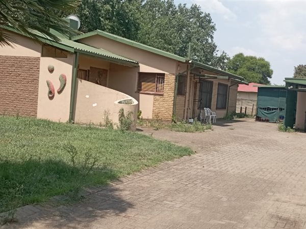 5 Bed House in Amajuba Park