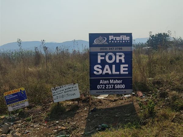 6070 m² Land available in Edendale