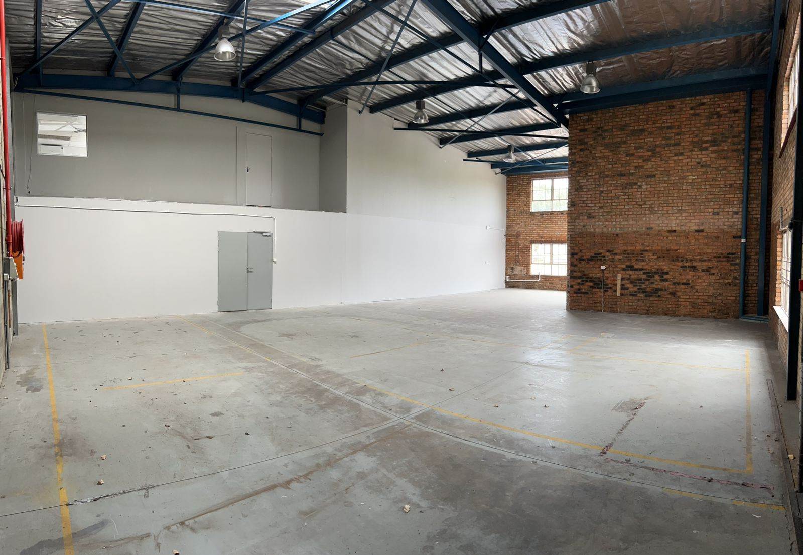 399  m² Industrial space in Eastgate photo number 12