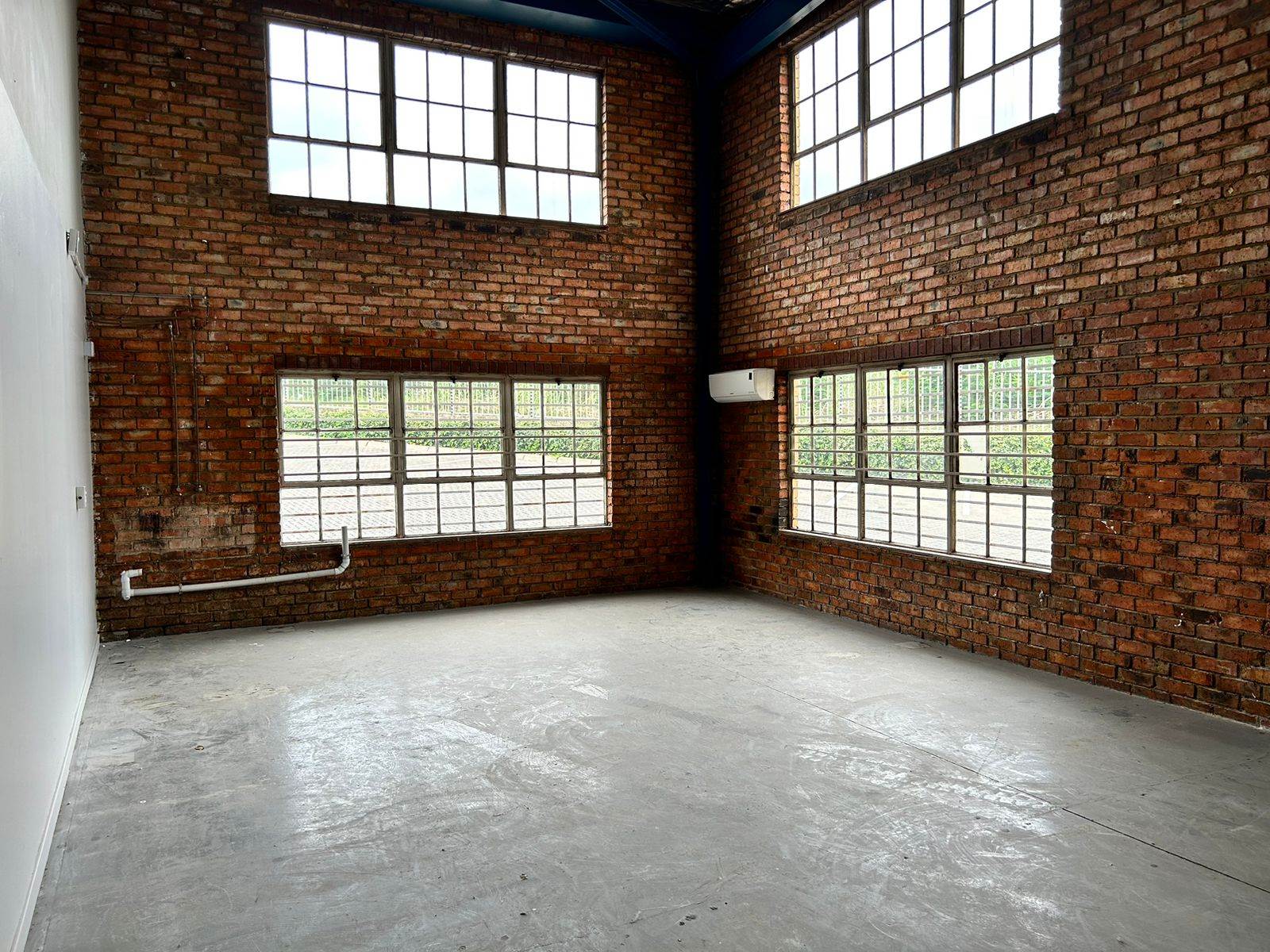 399  m² Industrial space in Eastgate photo number 15