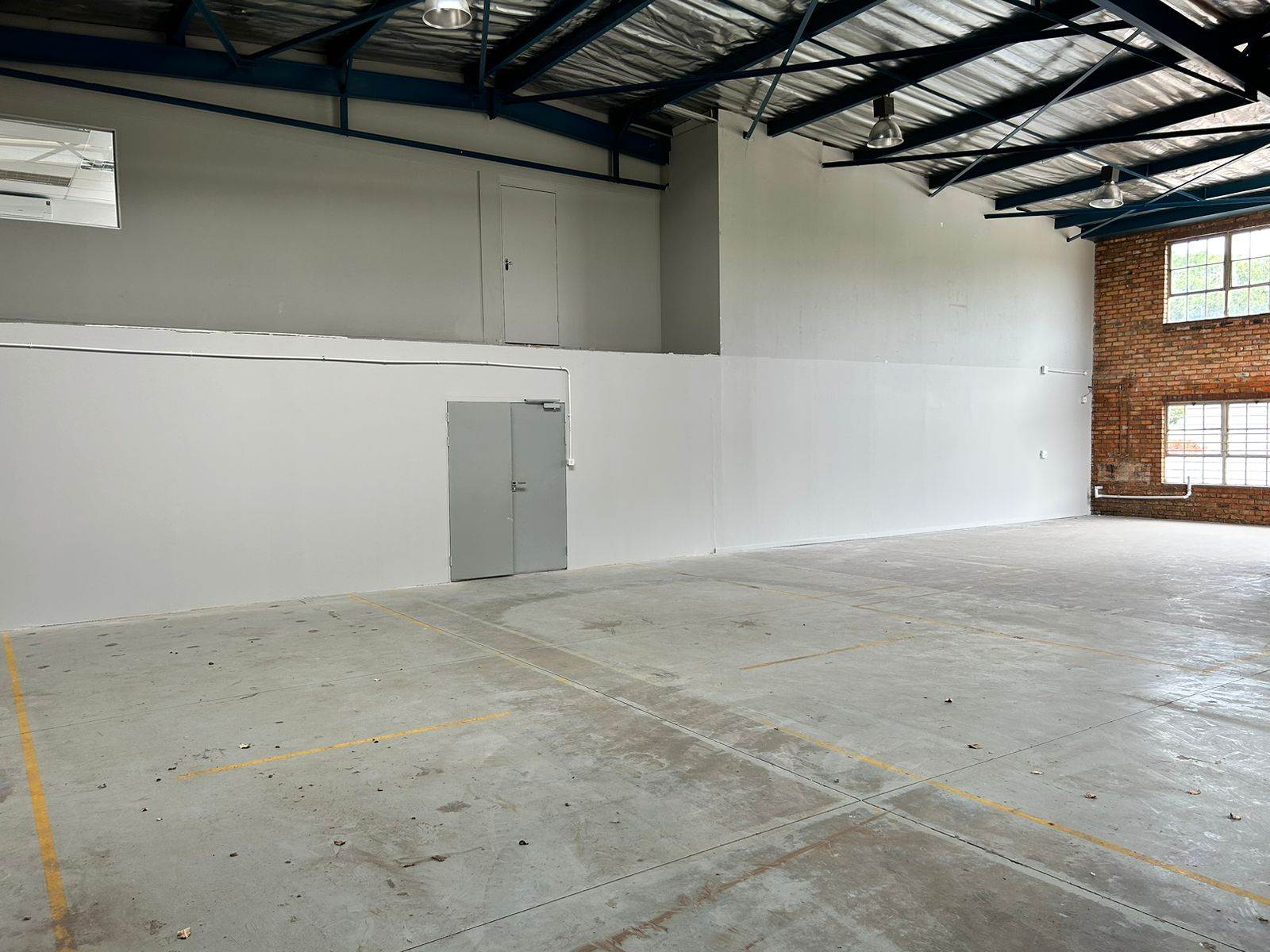 399  m² Industrial space in Eastgate photo number 11
