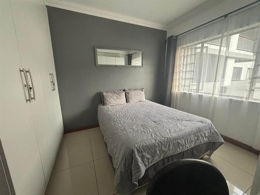 1 Bed Apartment in Umhlanga Ridge photo number 10