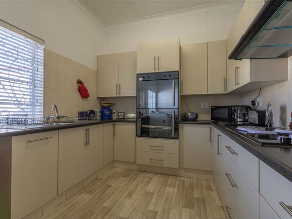 3 Bedroom House 3 Bedroom House