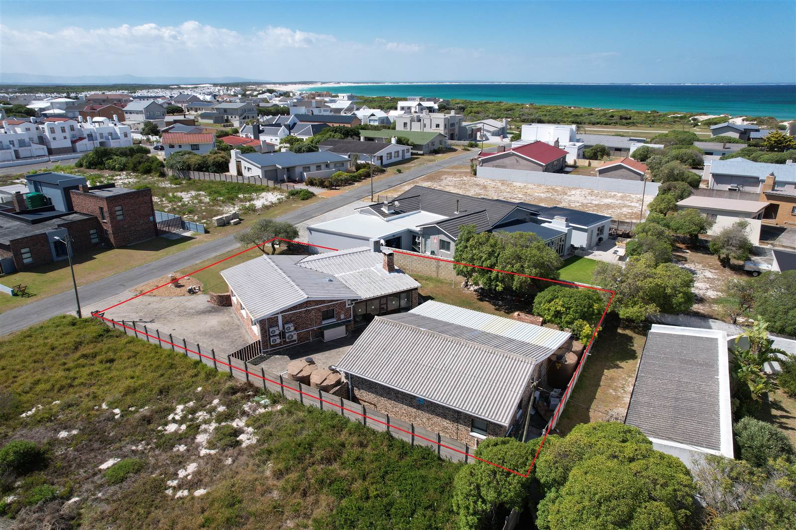 4 Bed House in Struisbaai photo number 1
