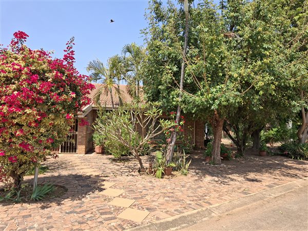 2 Bedroom House 2 Bedroom House