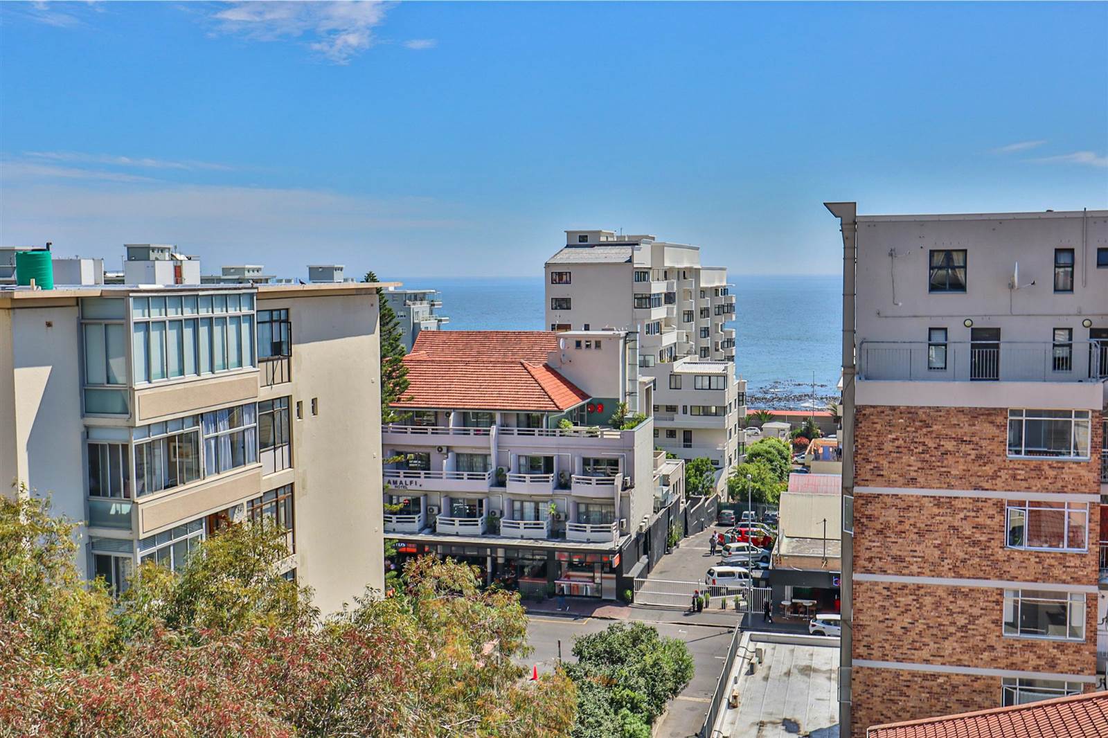 2 Bed Apartment in Sea Point photo number 20