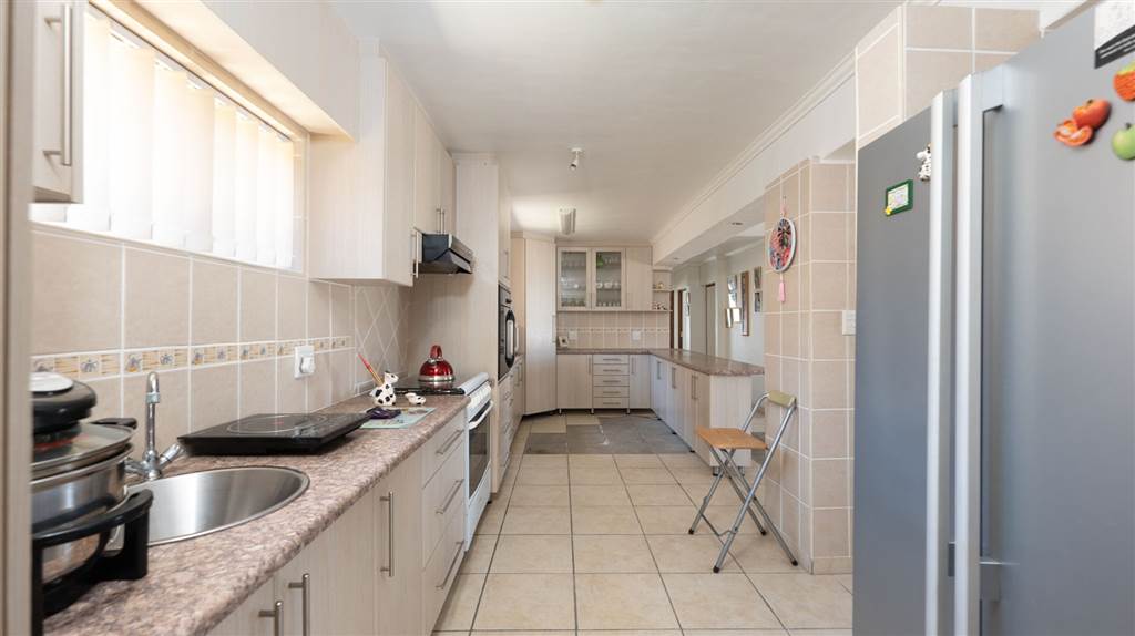 4 Bed House in Agulhas photo number 26