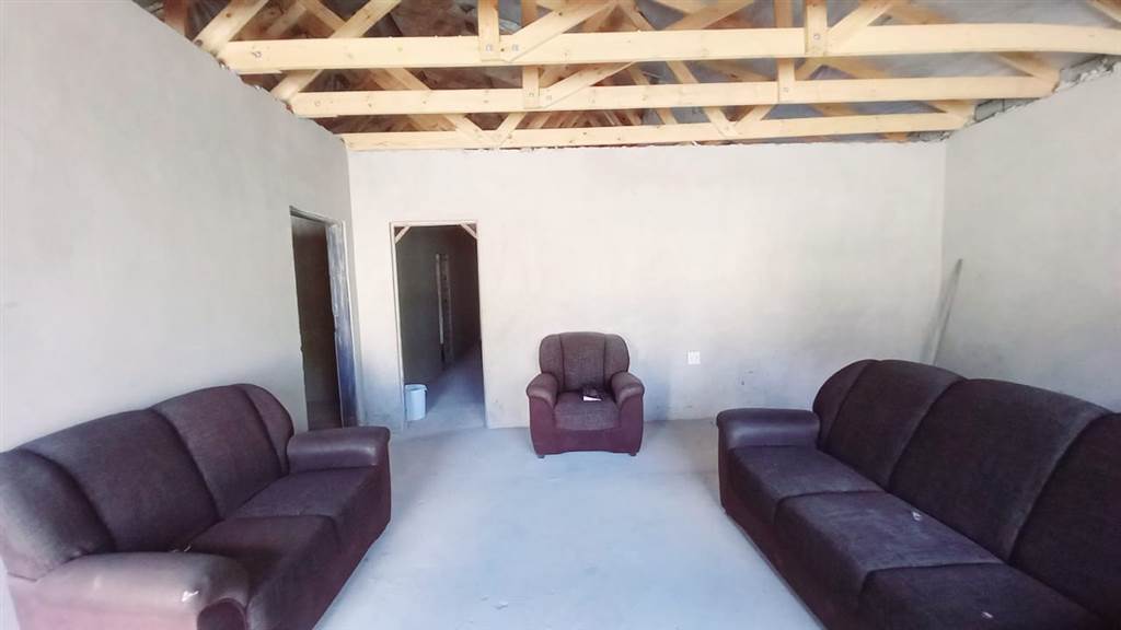 8 Bed House in Kroonstad photo number 16