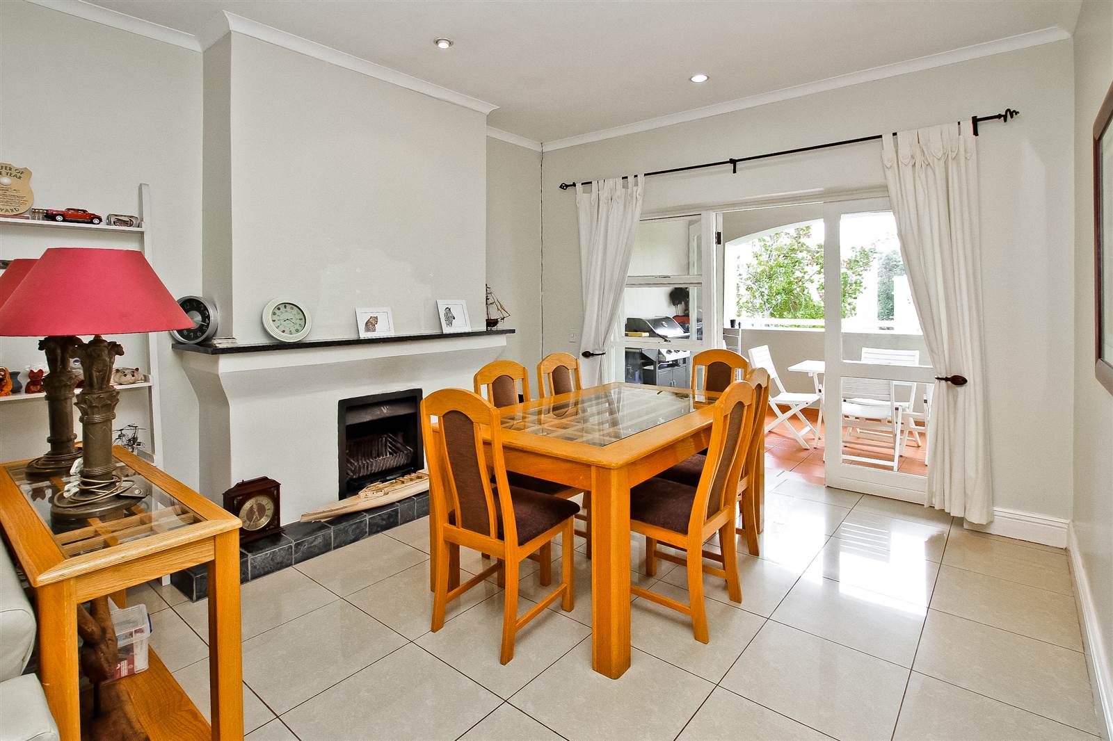 2 Bed Townhouse in Sandown photo number 5