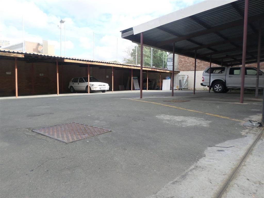 1270  m² Commercial space in Oudtshoorn Central photo number 9